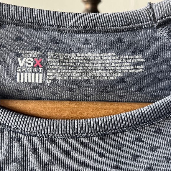 NWT VSX Victorias Secret Sport Shirt Size Small - Picture 3 of 5
